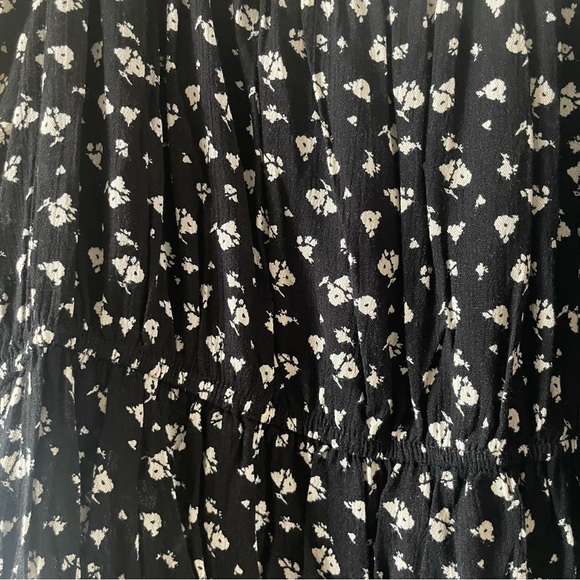 Daisy & Delilah top size XL black floral boho peplum summer over shoulder top - Picture 5 of 6